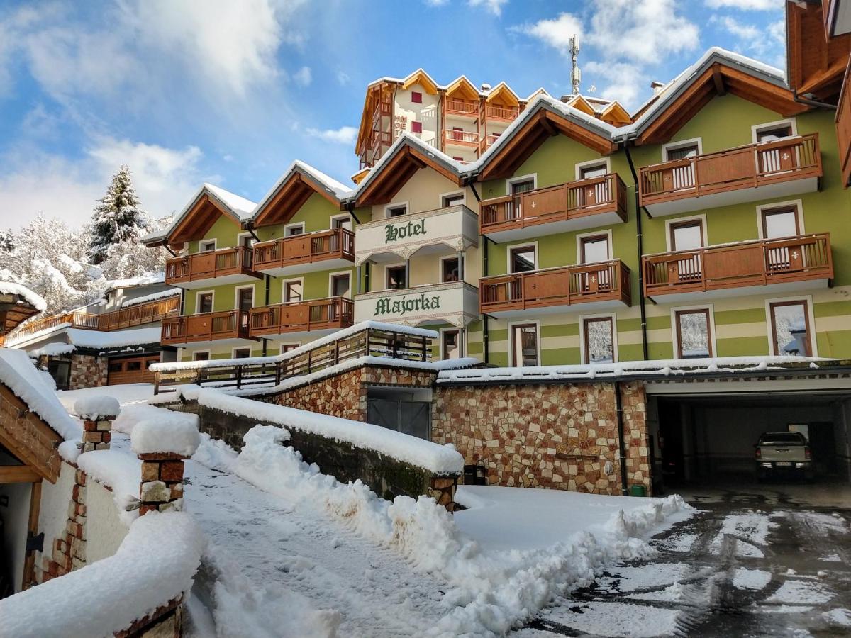Hotel Majorka Andalo Exterior foto
